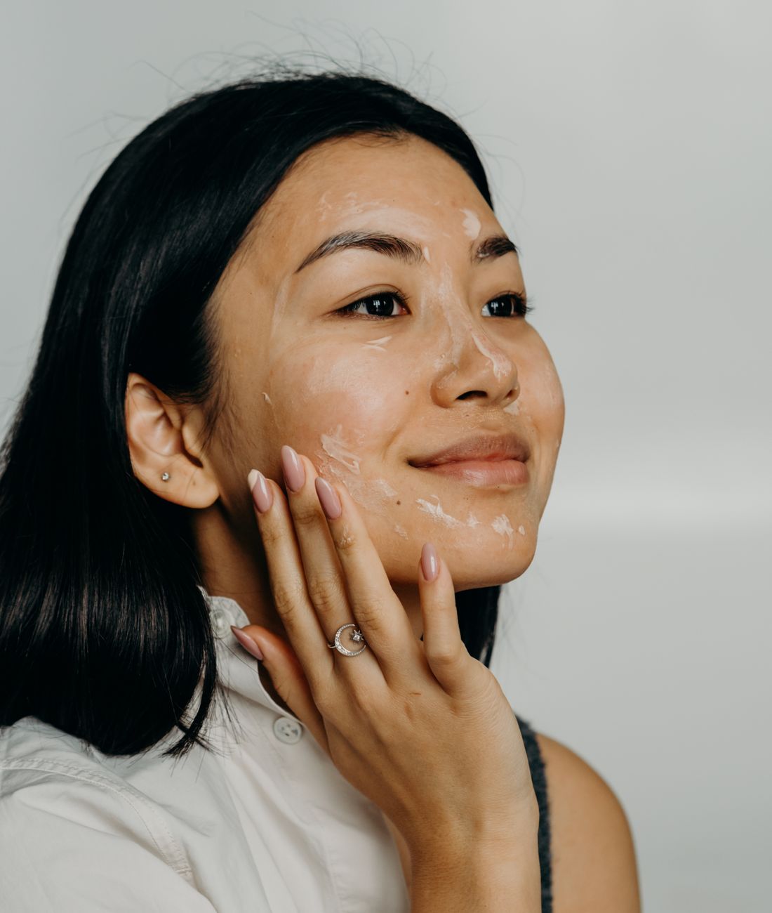 Ojeras y elevación de cejas